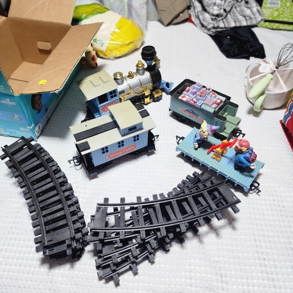 VINTAGE RUDOLPH THE RED NOSE REINDEER THE RED NOSE EXPRESS FULL SET but NO BOX - Picture 2 of 13